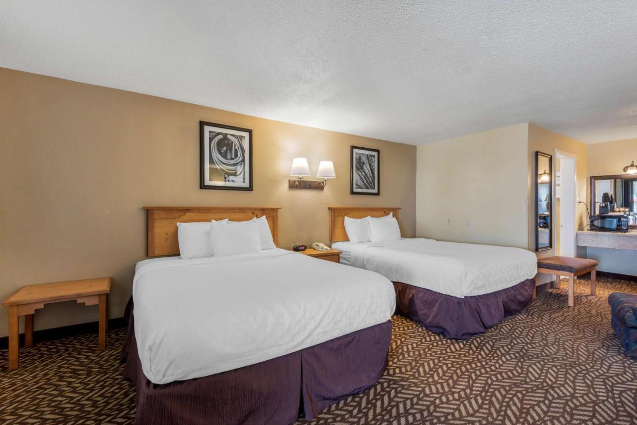 Best Western Turquoise Inn & Suites Кортес Екстериор снимка