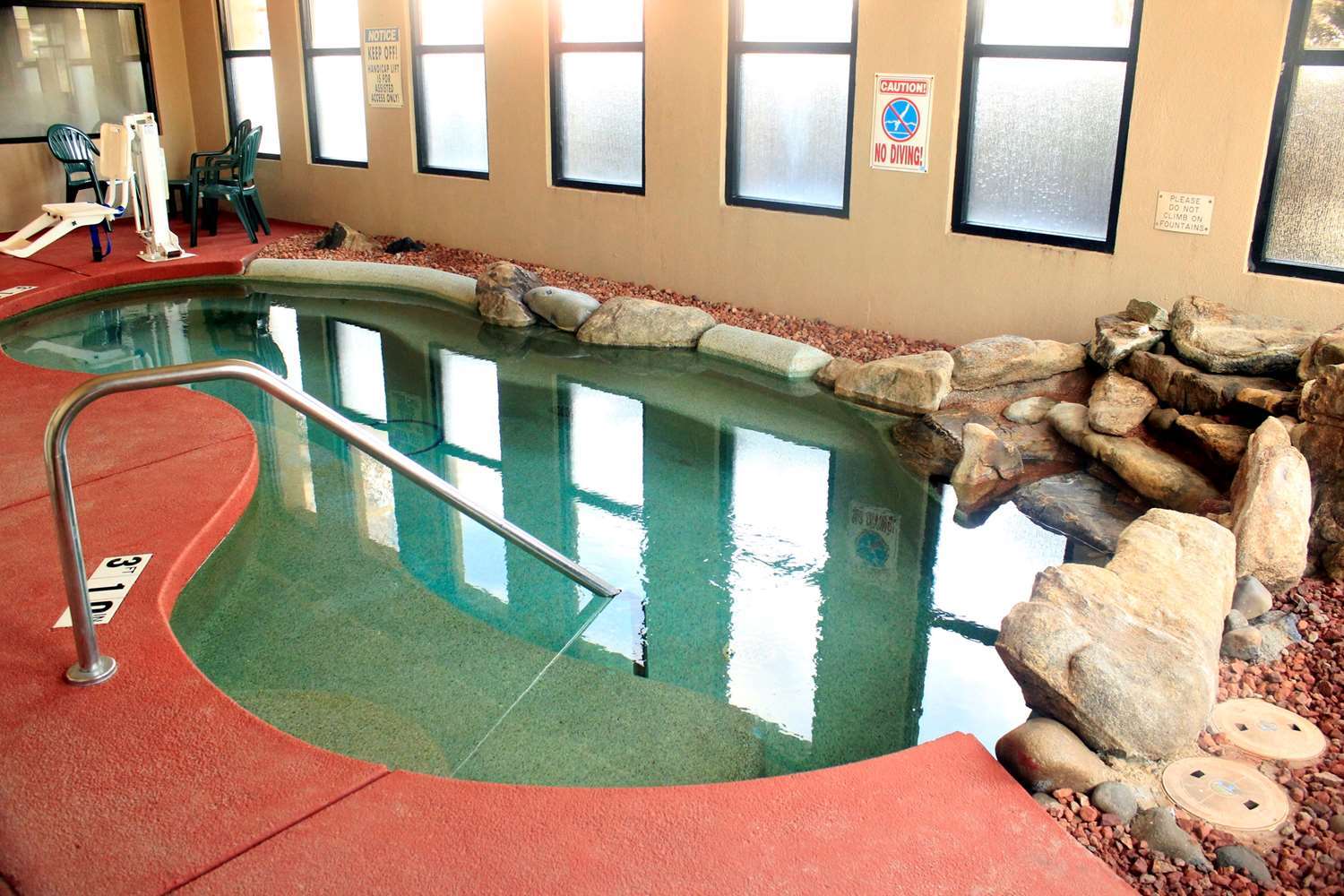 Best Western Turquoise Inn & Suites Кортес Екстериор снимка